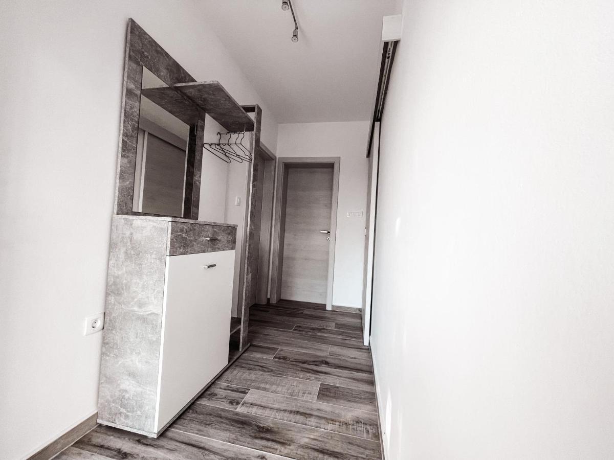 Riad Apartments Premium Zgornje Skofije Eksteriør billede