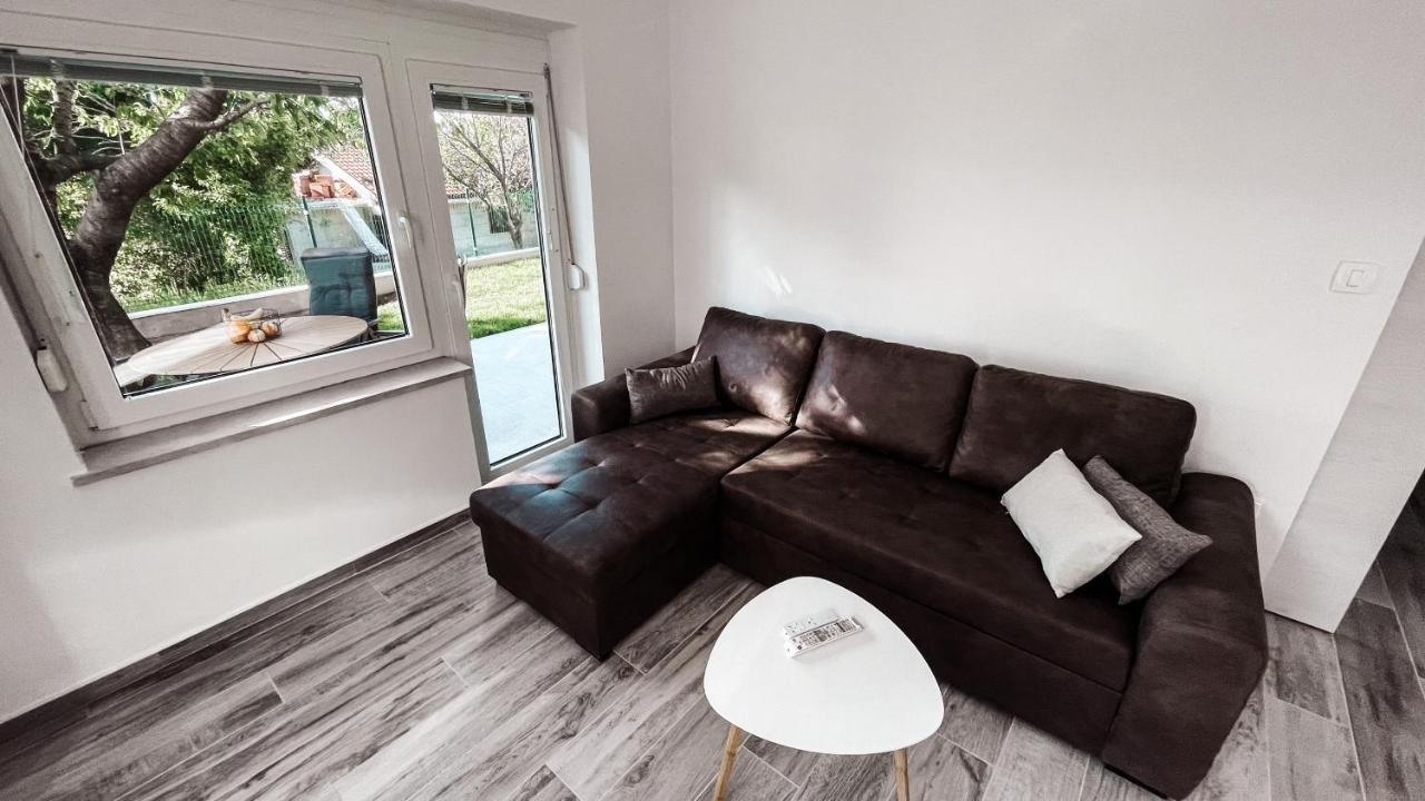 Riad Apartments Premium Zgornje Skofije Eksteriør billede